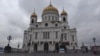 В Храм Христа Спасителя — в масках и перчатках