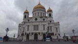 В Храм Христа Спасителя — в масках и перчатках